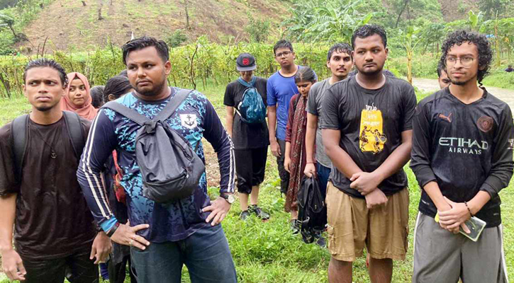 সোনাইছড়ি ঝরনায় আটকে পড়া ১৫ শিক্ষার্থী উদ্ধার